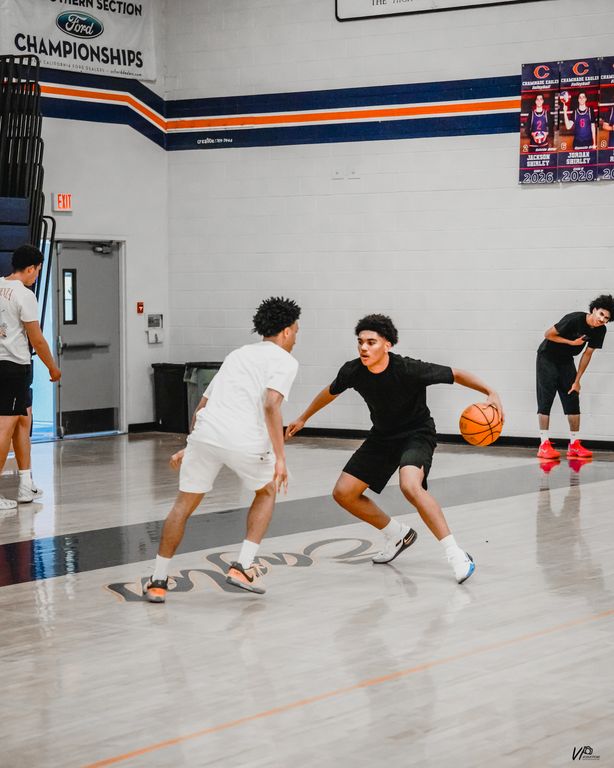 7  Days Boys Basketball 3SSB 16U — photograph 6