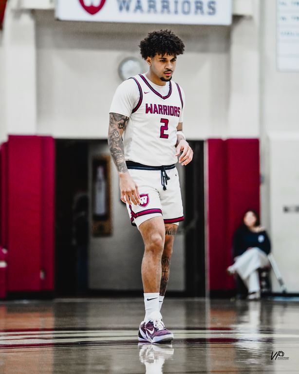 Adrian Mcintyre  Senior Night Westmont — photograph 3