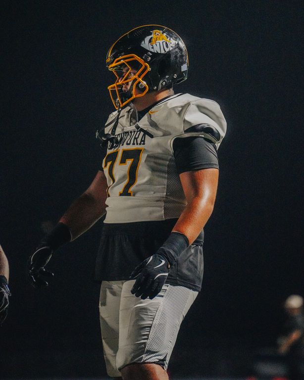 cougars football — photograph 5
