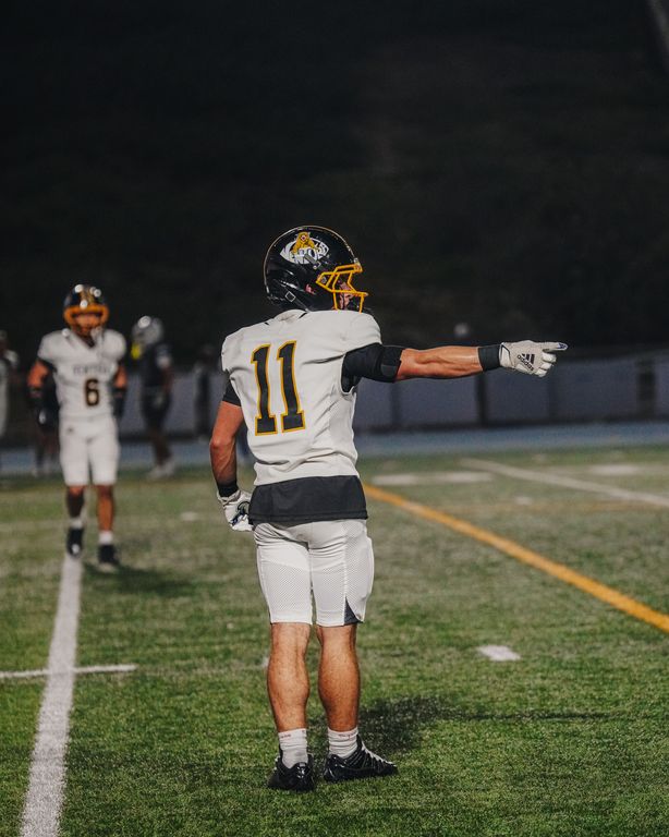 cougars football — photograph 23