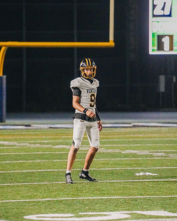 cougars football — photograph 13