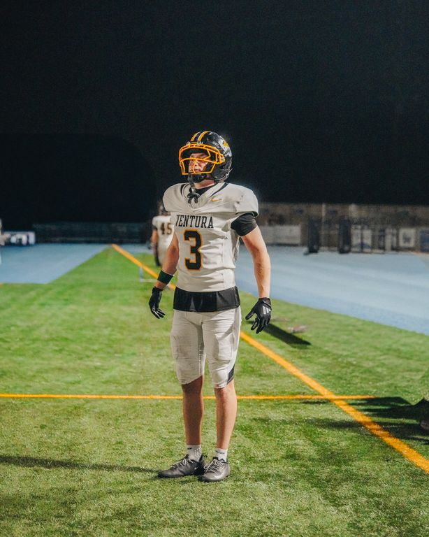 cougars football — photograph 12