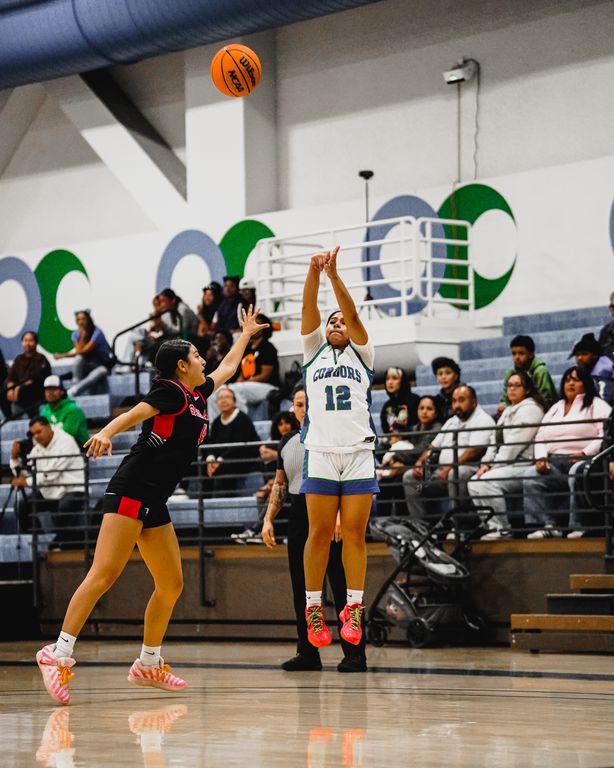 OC WBB 26-27 Opener — photograph 22