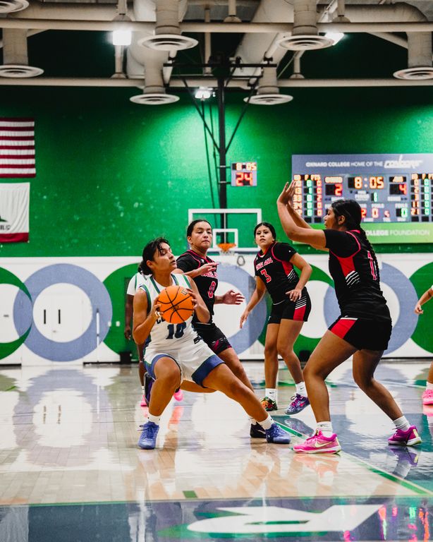 OC WBB 26-27 Opener — photograph 15