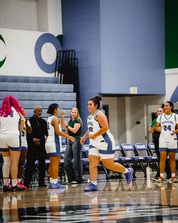 OC WBB 26-27 Opener — photograph 10